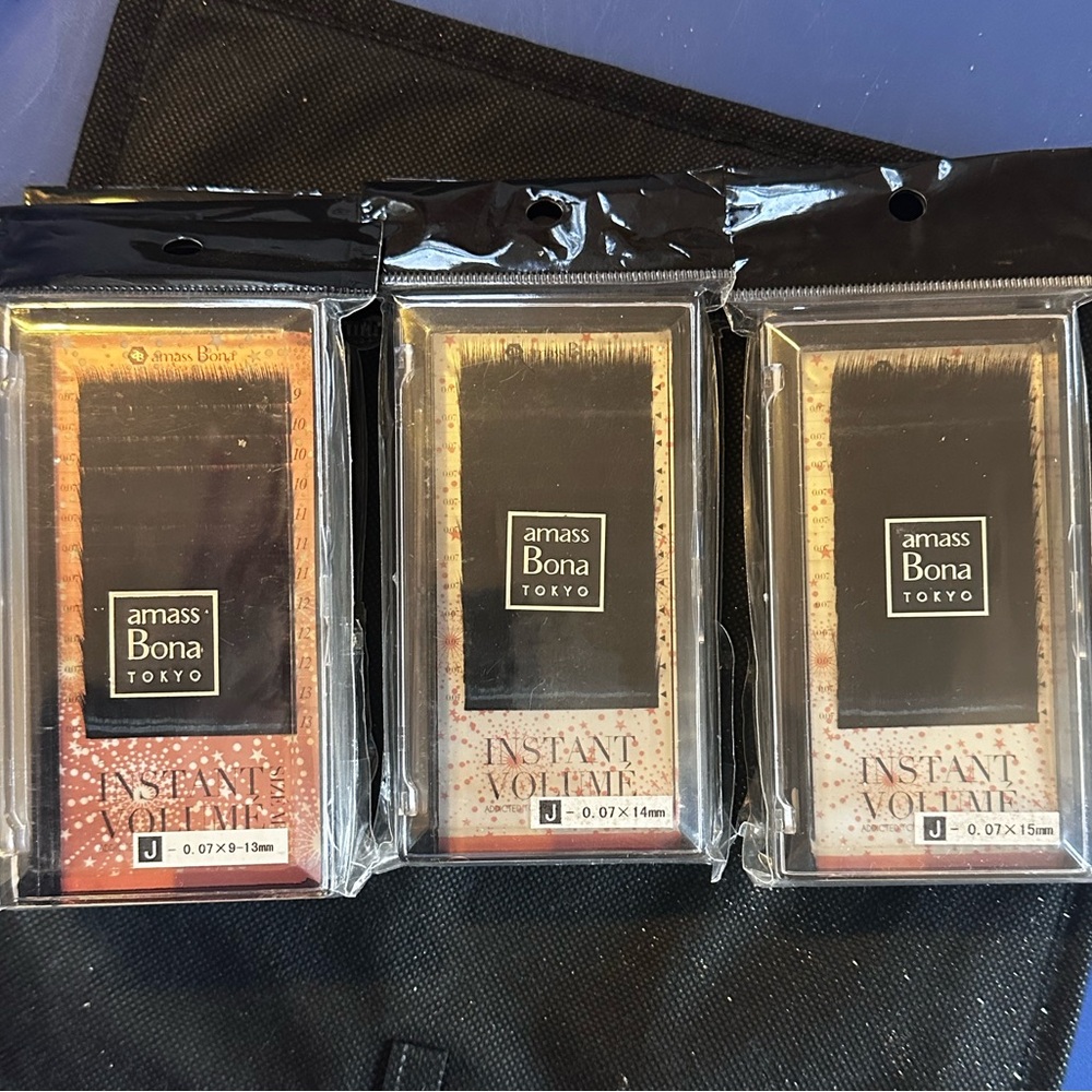 NEW Amass Bona Instant Volumes J curl .07 lash extensions